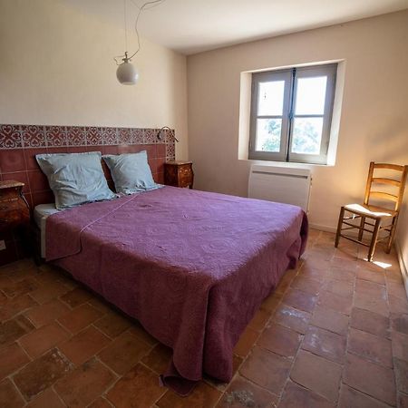 Вилла Domaine Les Perpetus La Tour-d'Aigues Экстерьер фото