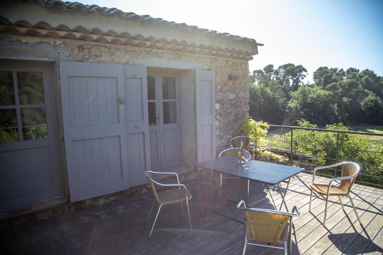 Вилла Domaine Les Perpetus La Tour-d'Aigues Экстерьер фото