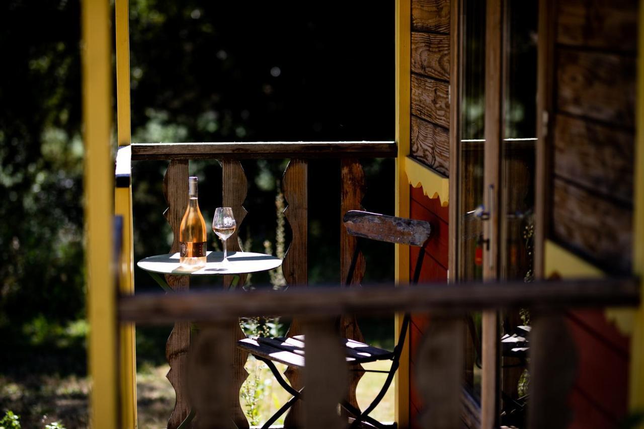 Вилла Domaine Les Perpetus La Tour-d'Aigues Экстерьер фото
